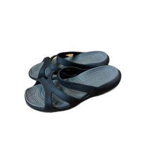 Crocs Kelli Strap Sandals Black Gray 7 Pool Beach Vacation Resort Lightweight